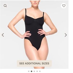 SKIMS SEAMLESS SCULPT THONG BODYSUIT